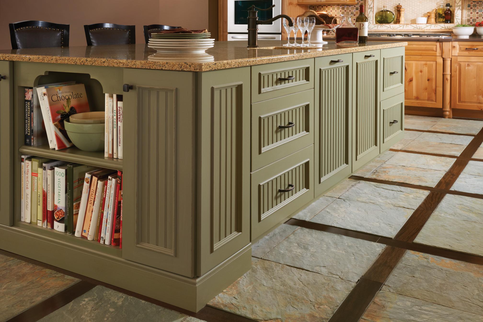 Design-Craft Cabinets | Traditional Kitchen Island with Open Storage